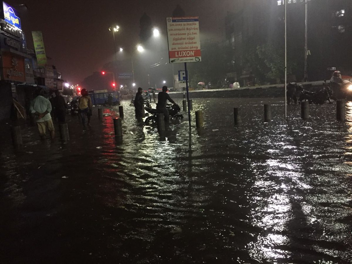 radiocityindia's tweet photo. #RadioCityChennai
Avoid Broadway - Roads flooded... #ChennaiFloodTrap #ChennaiRains #CityCares #Rain #Chennai #Flood2.0? https://t.co/wAYYlsn43V