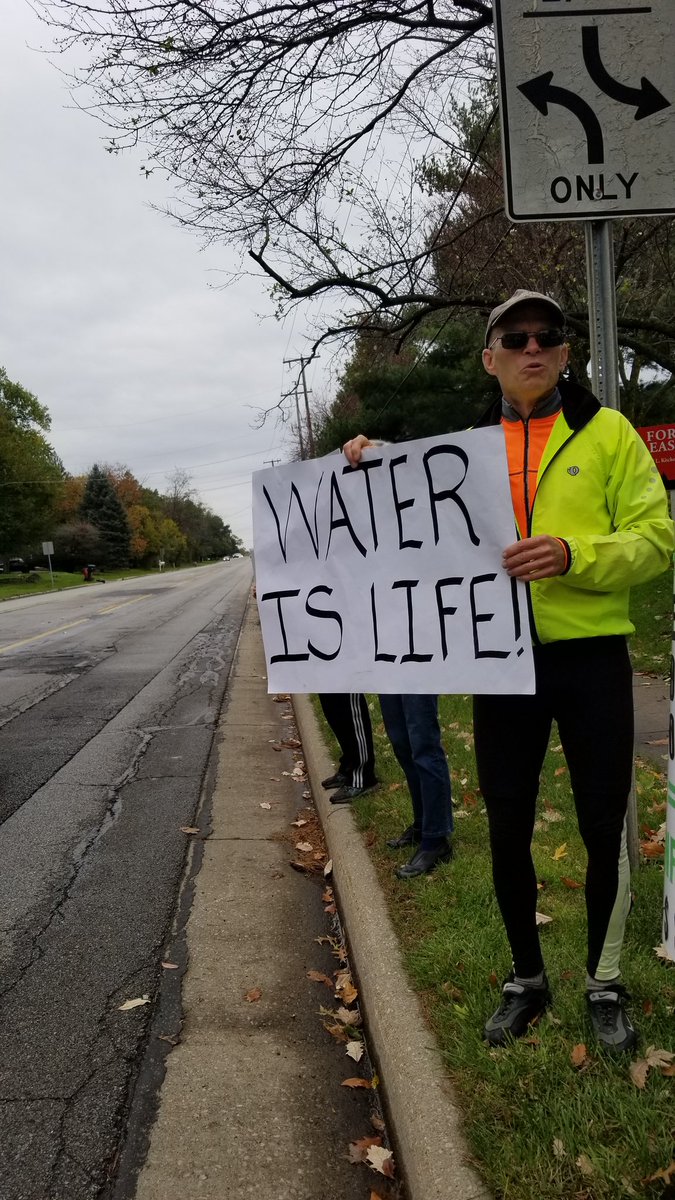Consult_Chad's tweet photo. @PatTiberi in district office with @IndivisibleOH12 and the @OhioSierraClub #DefendClimate #DefendEPA https://t.co/vobhpSYsfx