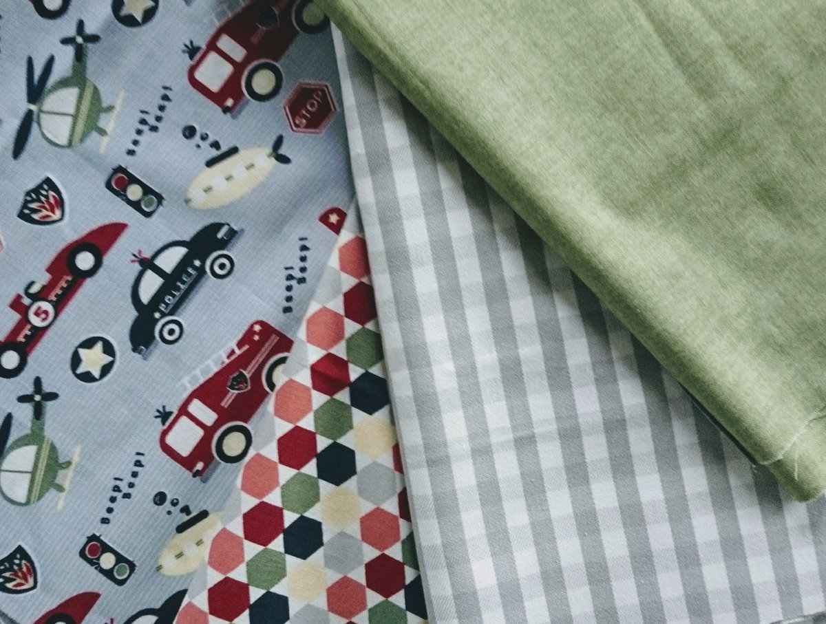 TinyThimble's tweet photo. Customer order 💚💙���� #handmade #unique #yours #babyblankets https://t.co/4f1Wpg3sNX