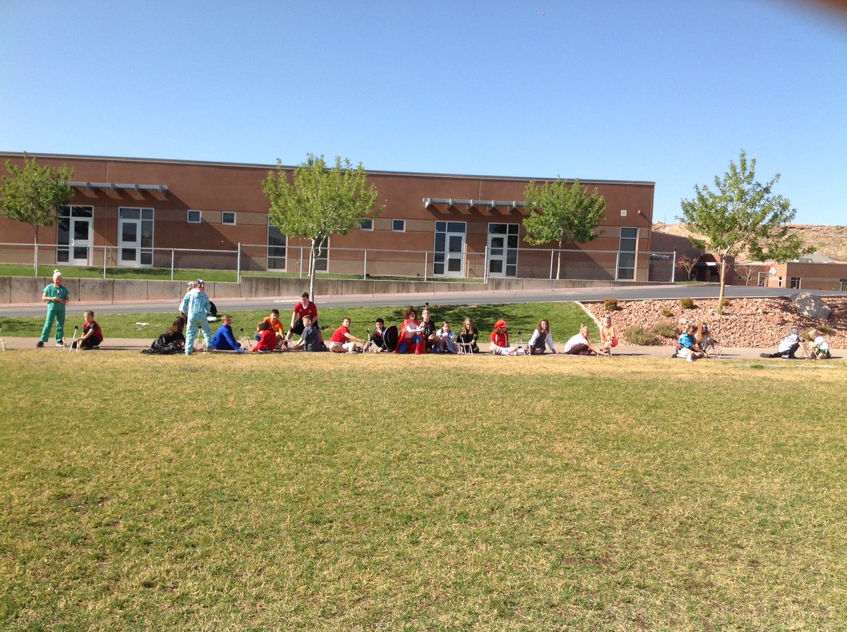 MrThieme's tweet photo. Punkin Chunkin Time!!!!! Students designed and engineered catipults to see who could launch their π the farthest. #STEMlearningROCKS!! https://t.co/HQWtRjKHMc