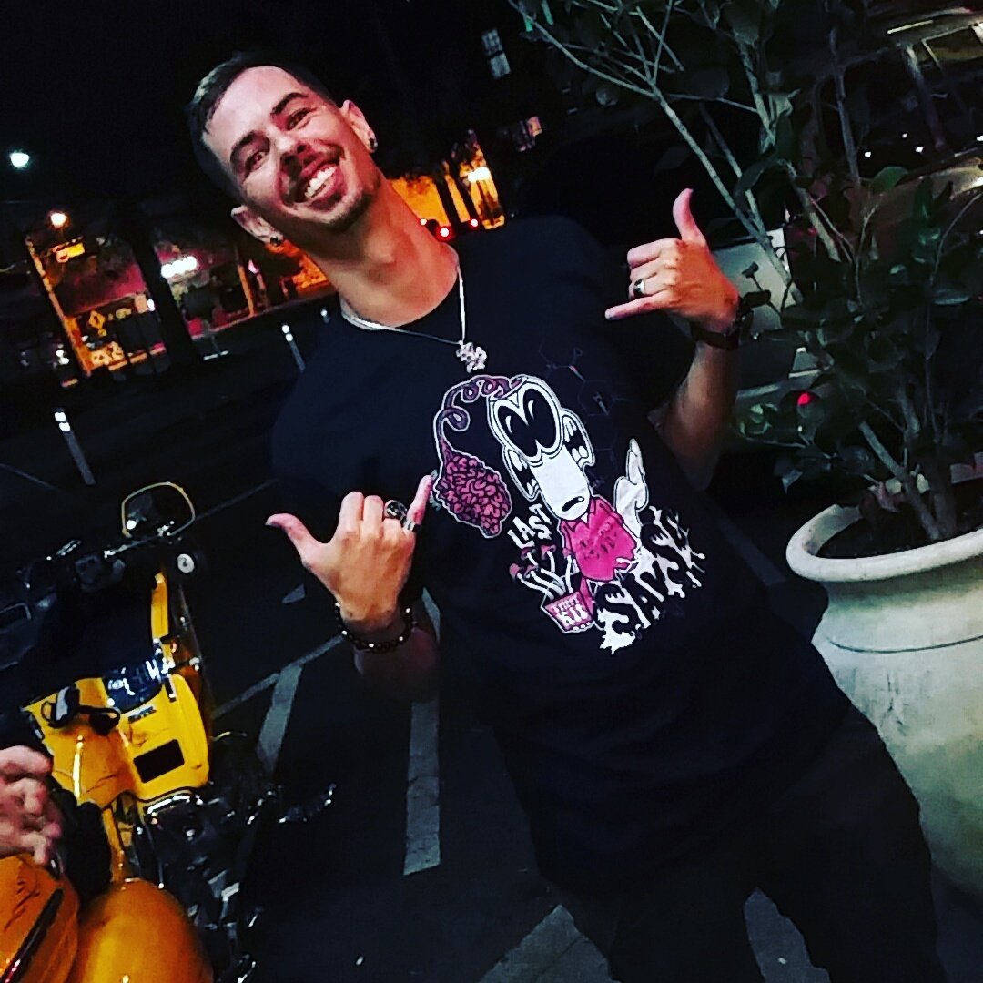 LastSayso's tweet photo. Archie from Table of Mahogany showing love with a Sayso Tee💯👊 #muchlove #tableofmahogany #trippy #tee #WeGetRowdy #Sayso https://t.co/8SoX9bqmgW