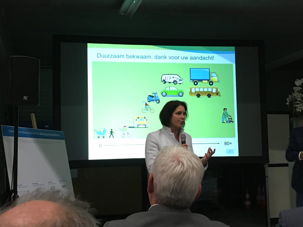 ROVLimburg's tweet photo. Directeur CBR: “wat ik hier hoor raakt me”! “Ik wil heel graag meer onderzoek hebben”. En samen verder gaan om veilig thuis te komen #mv01. https://t.co/dgf7Mmsrxj