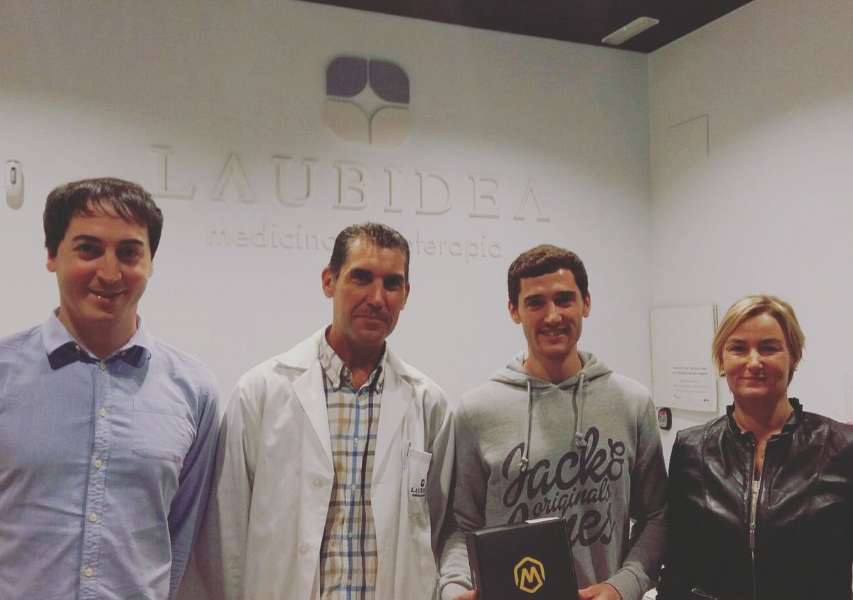 vitia_es's tweet photo. Hoy hemos estado de visita en #Vitoria con el Dr. Garmilla y el preparador físico del  @Alaves #MYONTEC #mbody #VitiaHealthyExperience https://t.co/mcJH91K0TE