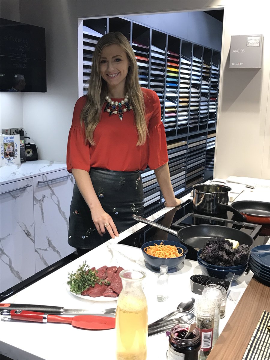 Thetaste_ie's tweet photo. Here at the launch of @schmidtireland where our @darinacoffey is about to cook some smoked venison with gin blackberries π΄#schmidtlaunch https://t.co/Iy2IuvhOFj