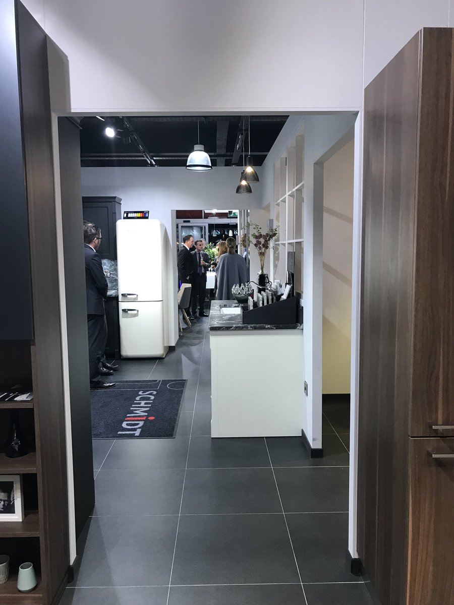 Thetaste_ie's tweet photo. Here at the launch of @schmidtireland where our @darinacoffey is about to cook some smoked venison with gin blackberries π΄#schmidtlaunch https://t.co/Iy2IuvhOFj