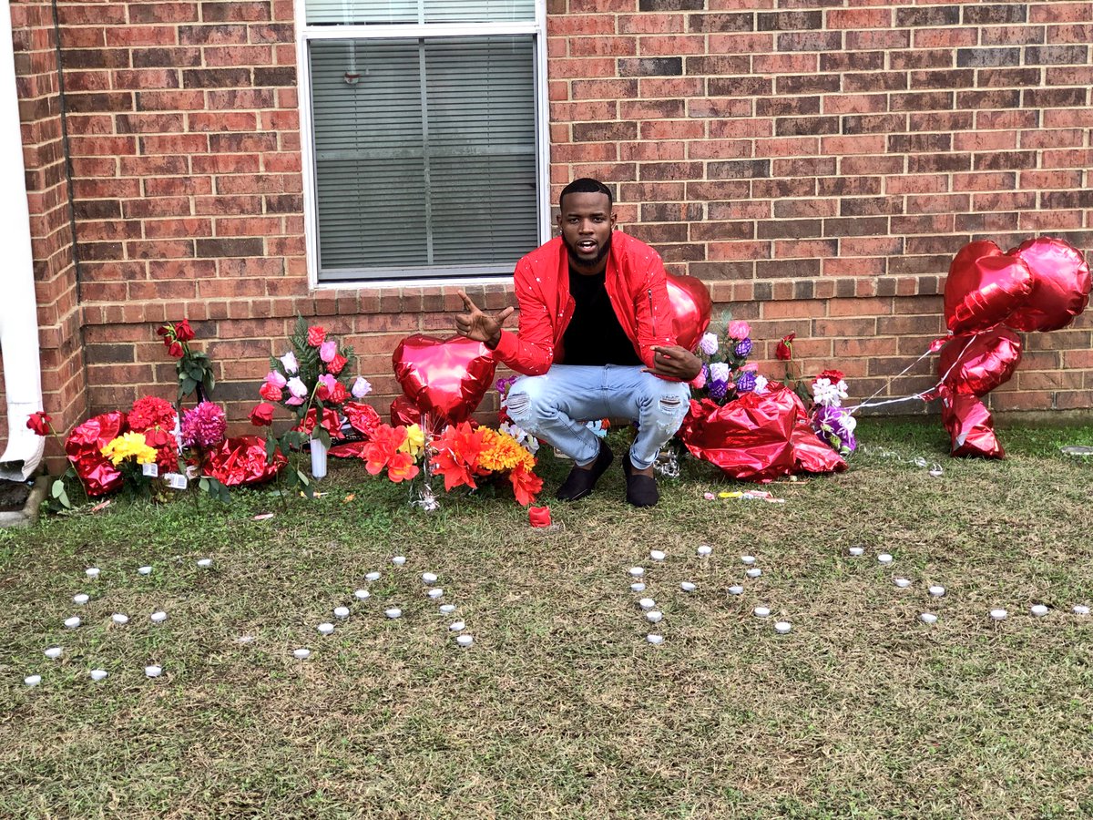 KoachRob_'s tweet photo. ❤️This birthday for you E! #FlyHighEarl #1Thousand #2NiceeeDay https://t.co/sHRQvy8LmR