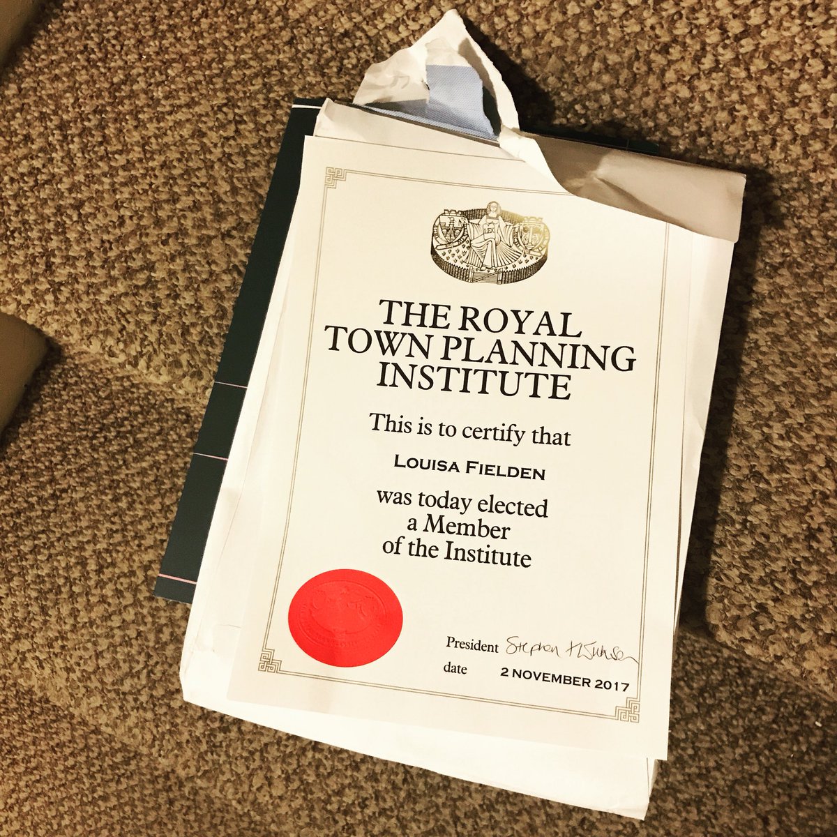 Louisa_Fielden's tweet photo. Very happy to have got home to this yesterday! #RTPICharteredPlanner https://t.co/3Og1OHI8L6