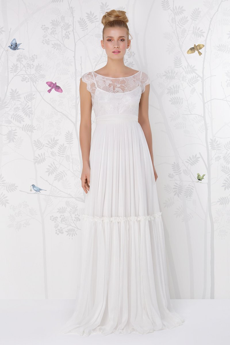 CuriousBride's tweet image. This is the lovely #leia dress from #sadoni which is in our sample sale in a size 10 for less than half price at £700 (was £1,960)