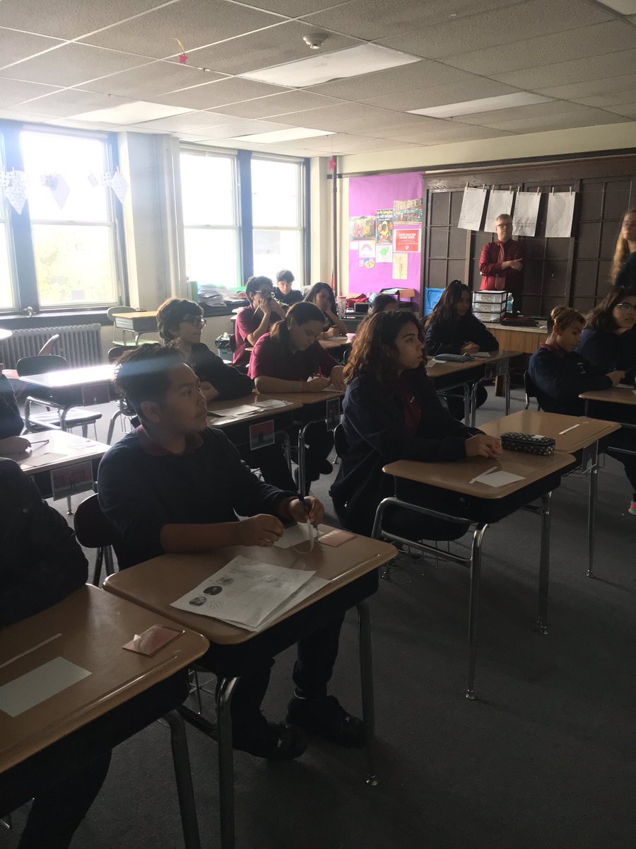 MatignonAdmiss's tweet photo. Awesome visit to @StRoseChelsea! Thanks for all the great questions & see you at Open House next week! 💚💛🏫📝📚#matignonontheroad #MHSOpenHouse https://t.co/ELIULy54fK