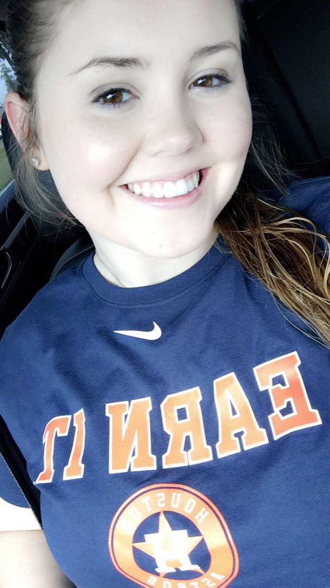 itz_allie74's tweet photo. It was a wild night at Chilis Indian Springs! Go ‘Stros #ChilisLove #Houston #ASTROSWIN https://t.co/Bl9PSUMwWN