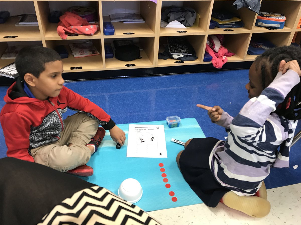 MrsBeckman1st's tweet photo. Working on missing parts and counting on! #firstgrademath #mathmats @MDE_Stars https://t.co/fKefl8Mlp2