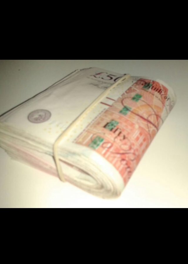 CashMasterBoss's tweet photo. Get those cash coming fags #easymoney#cash#boss#master#fag#slaves https://t.co/A07jsoHUiU