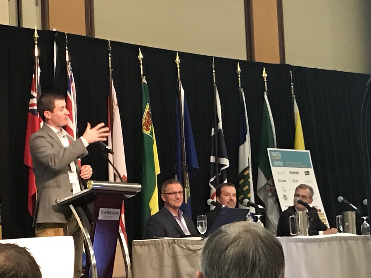 NEFP_PENF's tweet photo. Great to have @FreshAirFarmer facilitating the communications panel at #NationalEFP17. We can all learn a lot from his experiences. https://t.co/Jc2TkdGKbX
