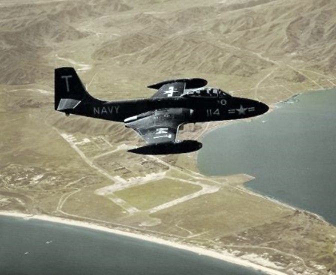 warplanefeed's tweet photo. A US Navy McDonnell F2H-2 Banshee over Wonsan, North Korea, 1952 https://t.co/loP49mi7WN