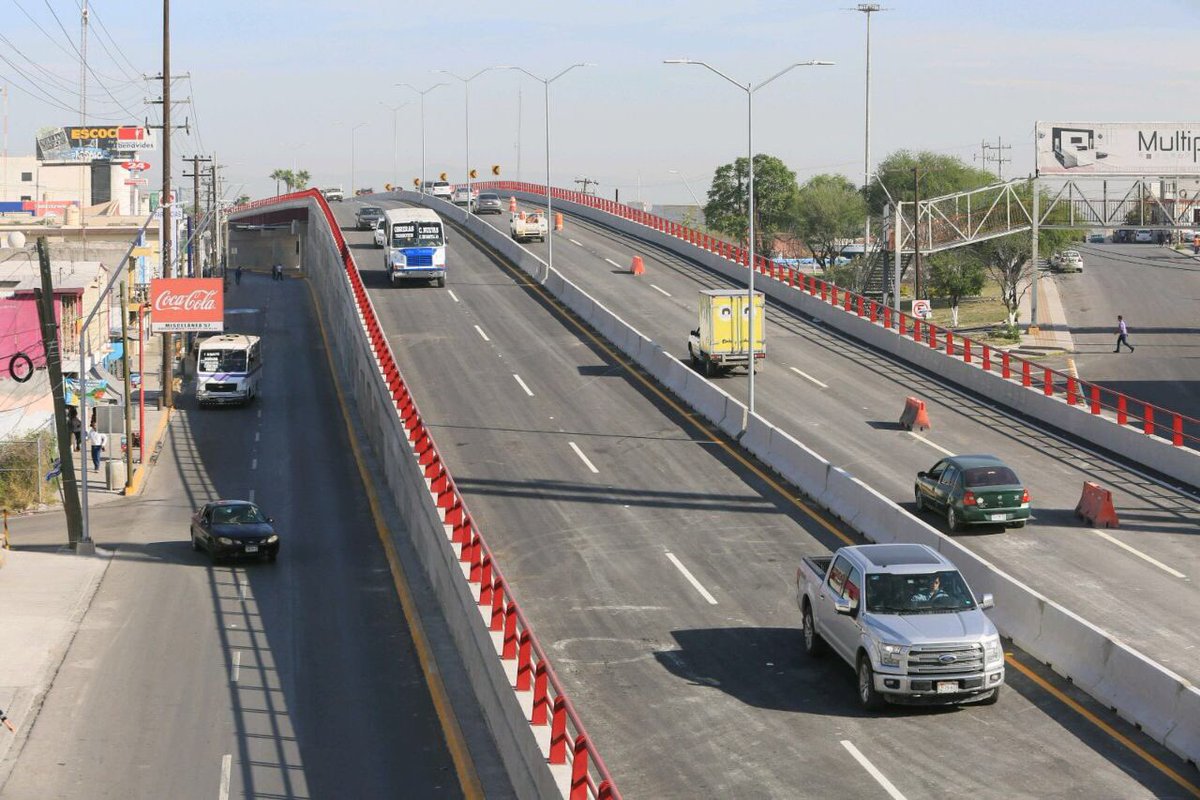 rubenmoreiravdz's tweet photo. En #Monclova un nuevo puente en el  Pape. 100 millones de pesos de inversión. #CoahuilaElOrgulloDelNorte https://t.co/r45FrBJZaC