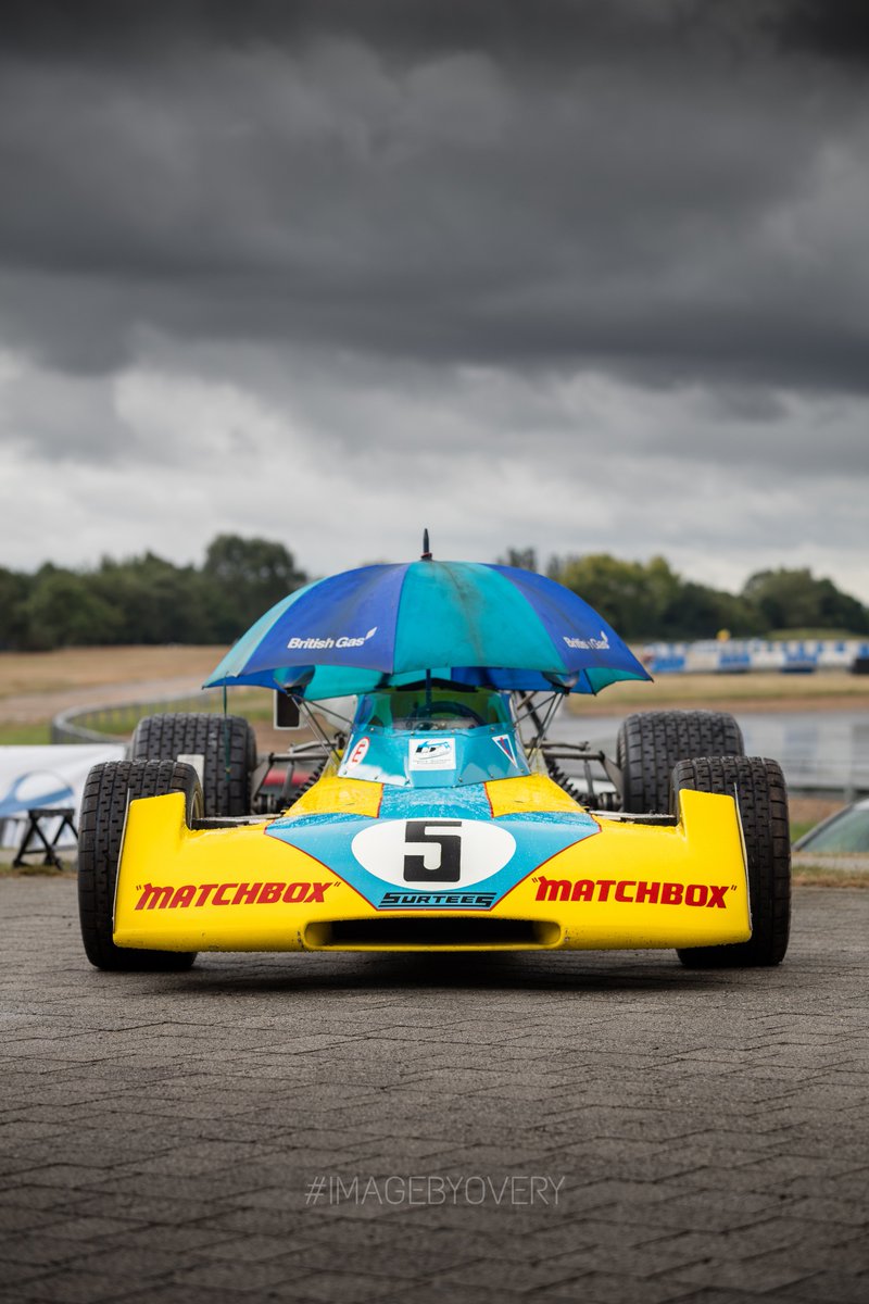 Rob Overy tweet media