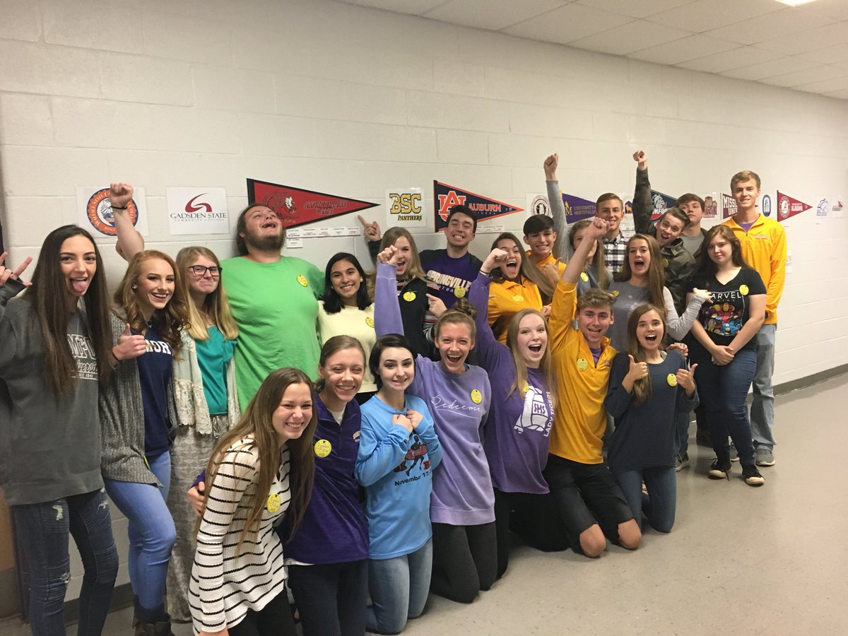 JessyClements's tweet photo. Students at SHS loved #CollegeApplicationWeek @SHSTuffy @sccboe @usedgov @AlabamaDeptofEd https://t.co/YtqR52ejqn
