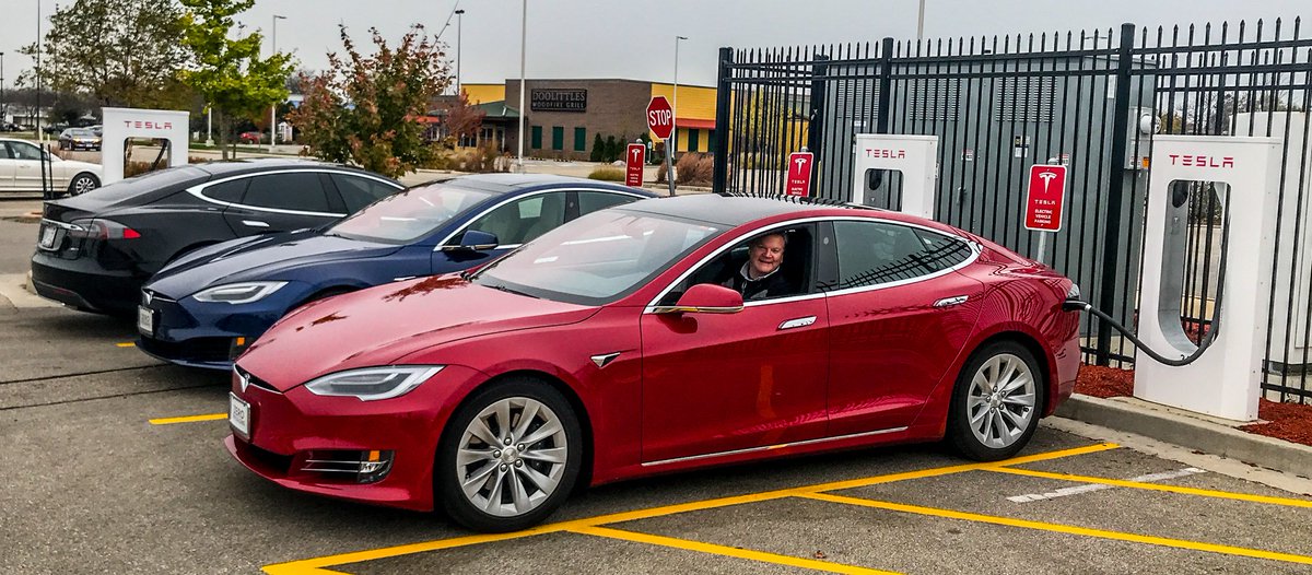 ChrisKnight's tweet photo. In Madison to support Bill by @RepRobBrooks @SenatorKapenga allowing @Tesla to sell/service in WI. #TeslaWI @GovWalker #WIOpenForBusiness https://t.co/K5ChxFvPtG