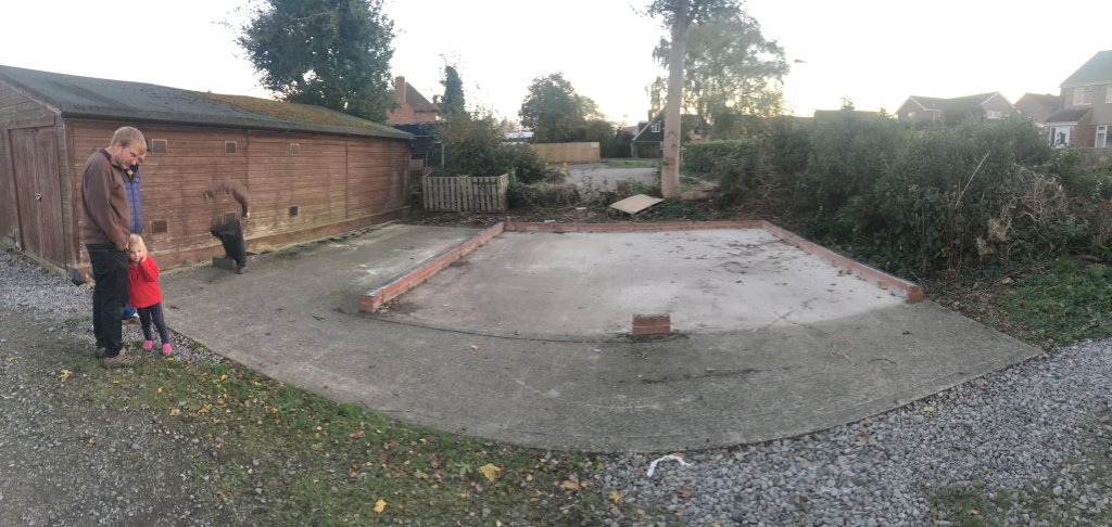 KingfisherCC's tweet photo. Kingfisher New Home Needed https://t.co/XBVF9bvLqR https://t.co/ruhHCGaaaK