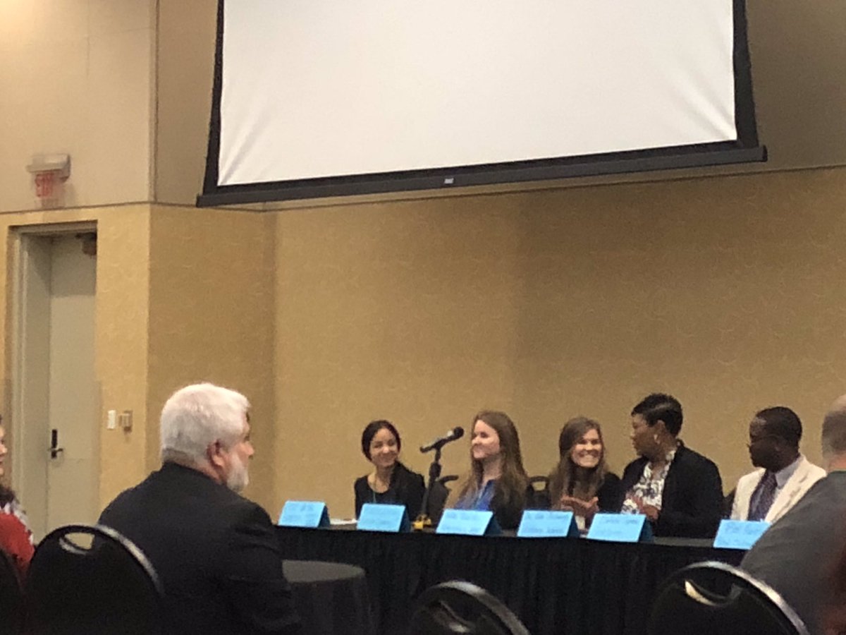 LeaBellon87's tweet image. @ConsiderMSTeach - Proud of our panelist, Erin de los Santos at New Teacher Conference. #gulfportproud #considermsteach
