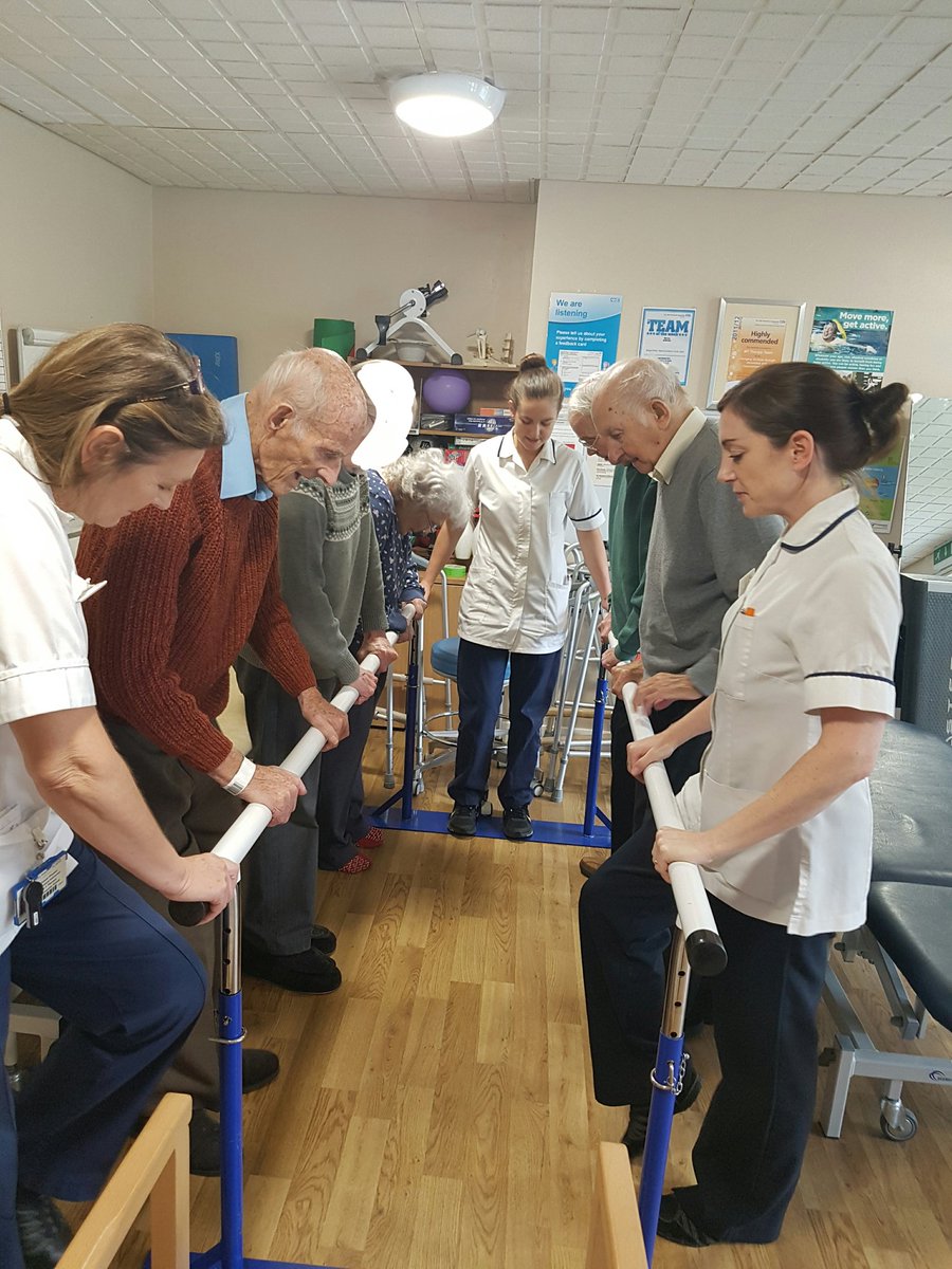 Another successful #physiotherapy standing exercise group! @MidYorkshireNHS @thecsp @SueReesPhysio #IntermediateCare #RehabMatters