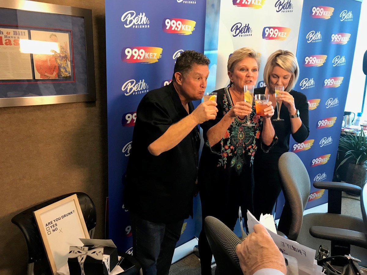 ThePoloParty's tweet image. Listen to @BethandFriends  tomorrow morning at 7:10 and 7:20 on @999KEZ  and hear from  @thepoloparty Chef Michael De Maria. #Barguments