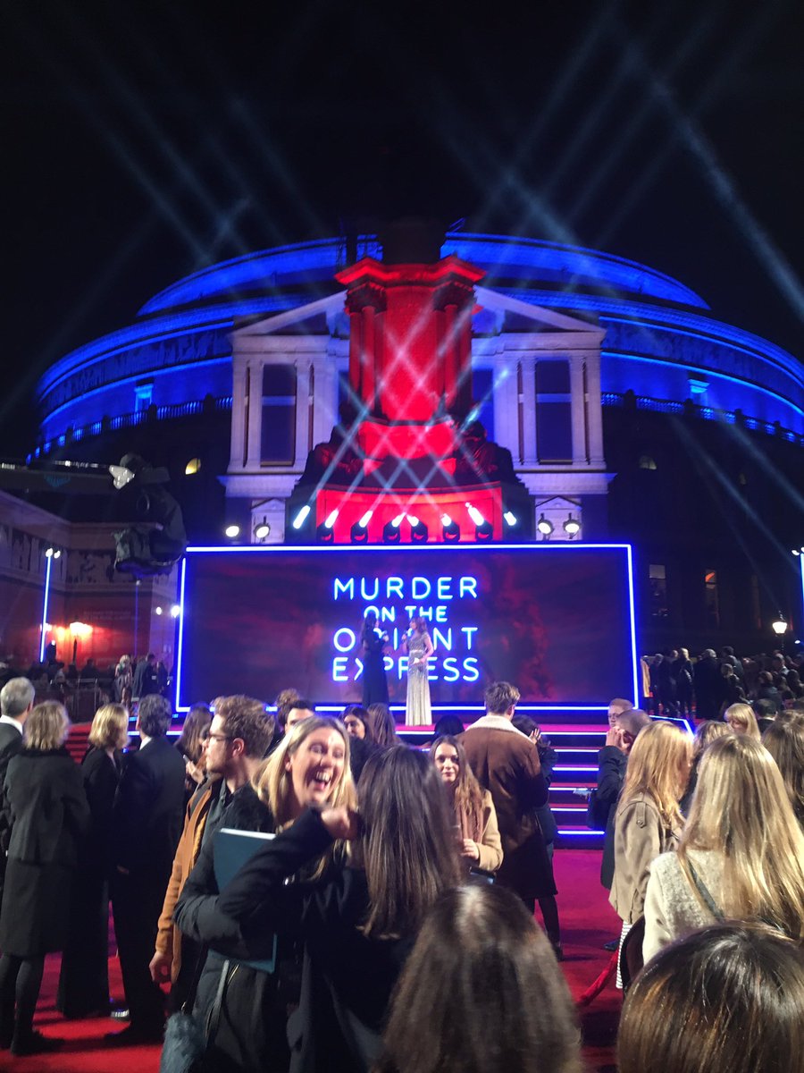 Murder on the Orient Express world premiere #redcarpetaction :)