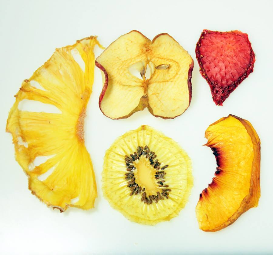 cutanddried2's tweet photo. Don't these beautiful fruit crisps make you want to tuck in - DRIED NOT FRIED - with a real crisp crunch ... @jamieoliver - #HealthyEating https://t.co/Gw1MlqnFCE