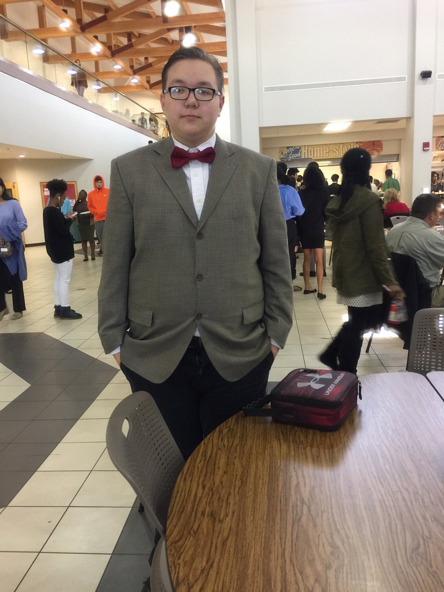 NCCAWBL's tweet photo. Thanks @Power2045 Bob Mackie for participating in @NCCA_Covington Networking Luncheon. #wblworks https://t.co/GG74FXFAE0