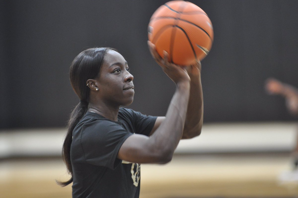 PurdueWBB's tweet photo. It's about that time... Exhibition game Sunday in Mackey!!! #BoilerUp #RiseTogether https://t.co/L3Yo1SGoWp
