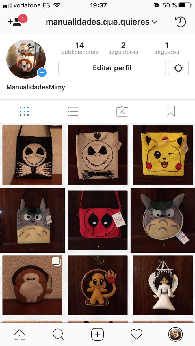 EllaRedLeader's tweet image. Una tiendita de manualidades. Bolsos, gorros... lo que queráis. ¿RT?