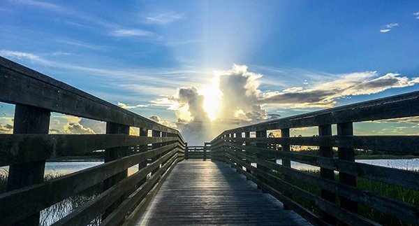 HefterScott's tweet photo. Here's why #RestoringtheCoasts after hurricanes matters. Lives and livelihoods depend on #coastalresilience. https://t.co/EuH8MbeLpz https://t.co/soZet5yjWJ