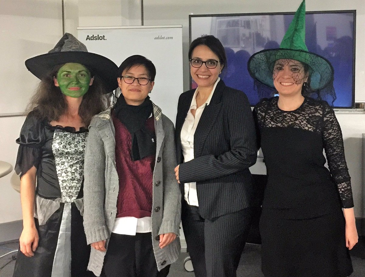 PMO_Solutions's tweet image. Presenting the other side of the fence to .net Gurus was a pleasure.#pmo #pmosolutions #girls.net
