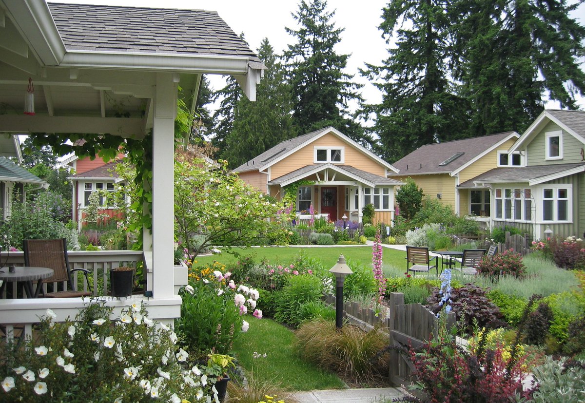 pdx4all's tweet photo. Cottage clusters: Portland’s chance to build community in a new way https://t.co/5VcvRvhO8E <-- want these to be legal? gotta act https://t.co/RyTXfpnlIJ