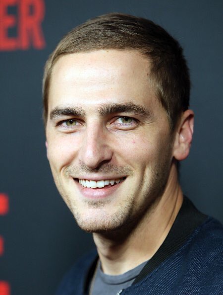 Kendallismyboy's tweet photo. HAPPY BIRTHDAY BABY, YOURE SO PERFECT😭😭😭💕 @HeffronDrive #HappyBirthdayKendallSchmidt #27 https://t.co/PbjkN9GyZJ