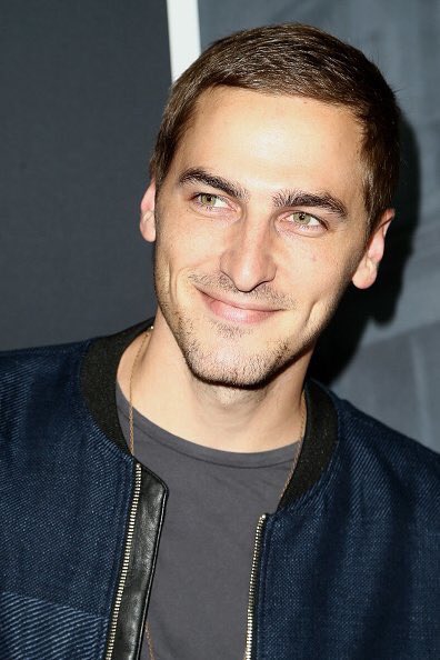 Kendallismyboy's tweet photo. HAPPY BIRTHDAY BABY, YOURE SO PERFECT😭😭😭💕 @HeffronDrive #HappyBirthdayKendallSchmidt #27 https://t.co/PbjkN9GyZJ