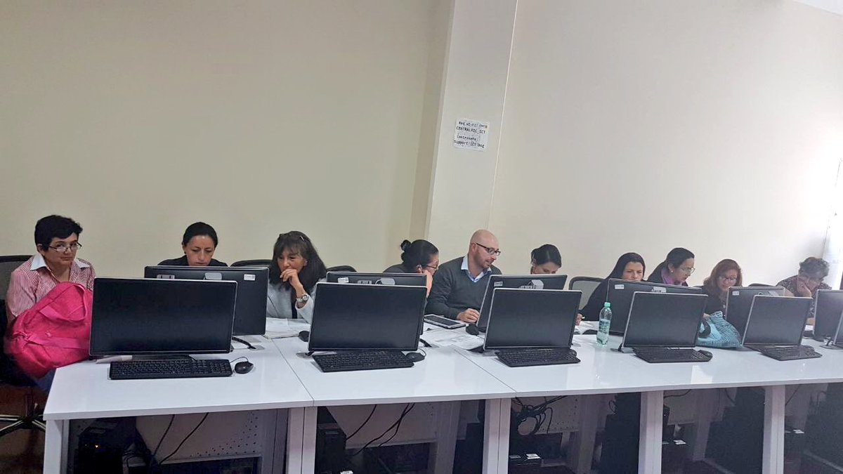 SecEducaCundi's tweet photo. En los talleres los docentes trabajan motivados en la consolidación de una propuesta unificada de enseñanza del idioma inglés en las IED 💪🏼 https://t.co/ON2Iz8YJCd