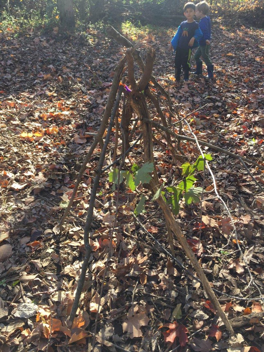 wfs_lsmatters's tweet photo. PreK students design bear traps using stick-let's in their outdoor classroom. #wfsinspired @HelloSticklets https://t.co/GXdimpJSbC