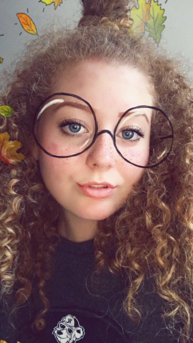 _katiemorin's tweet photo. fall szn 🍁 https://t.co/Rn5Y40QxgU