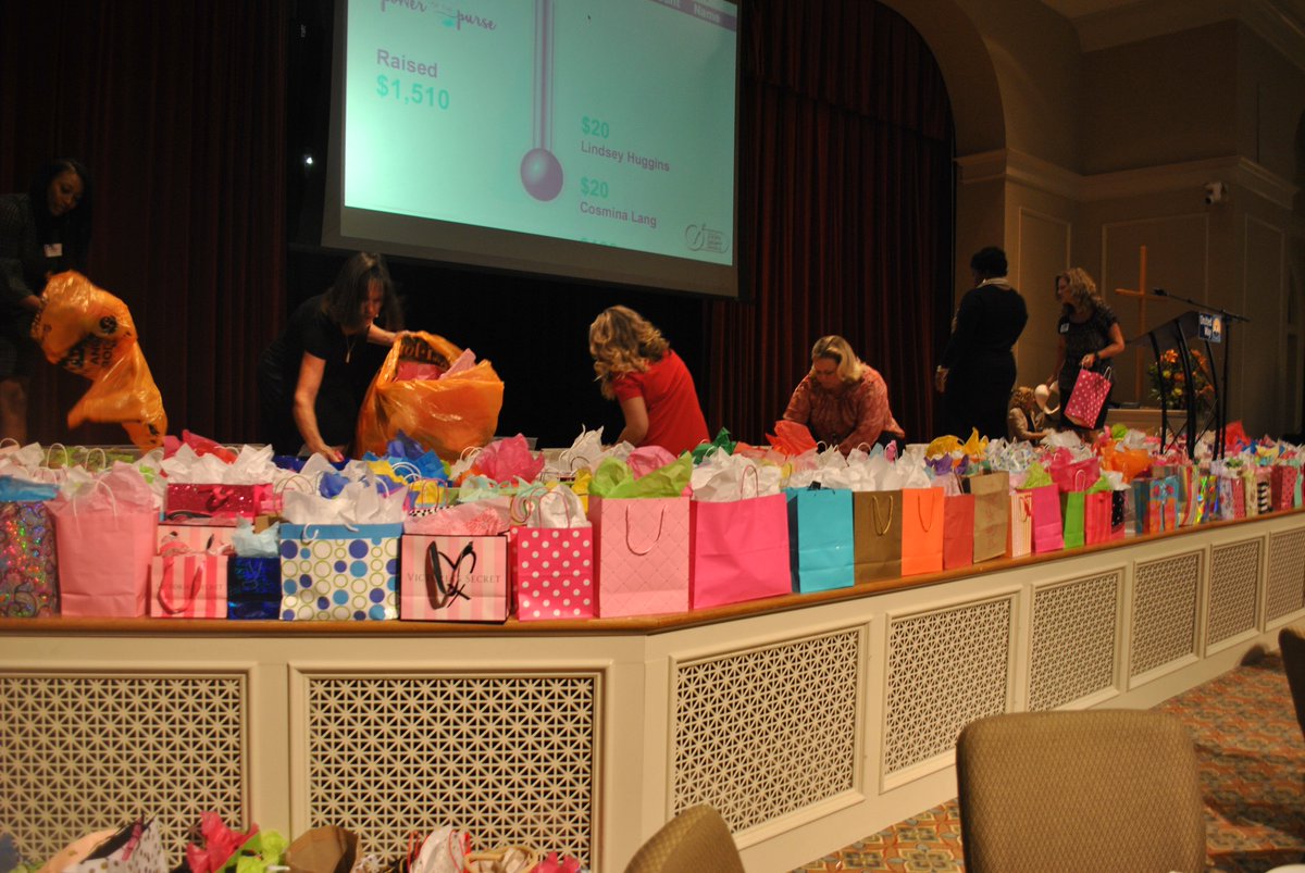 unitedwaycv's tweet photo. 2017 Power of the Purse luncheon was a success! 2,200+ undergarments were collected for local women in need. #POP2017 https://t.co/wKkVROsQEw