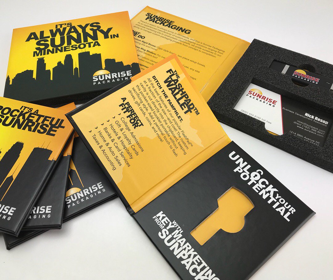 SunpackDotCom's tweet photo. Marketing possibilities are endless with the FlashPad and FlashPad Wallet. #branding #Advertising #usbpackaging #marketingideas #mortgages https://t.co/nghKwCHWcJ