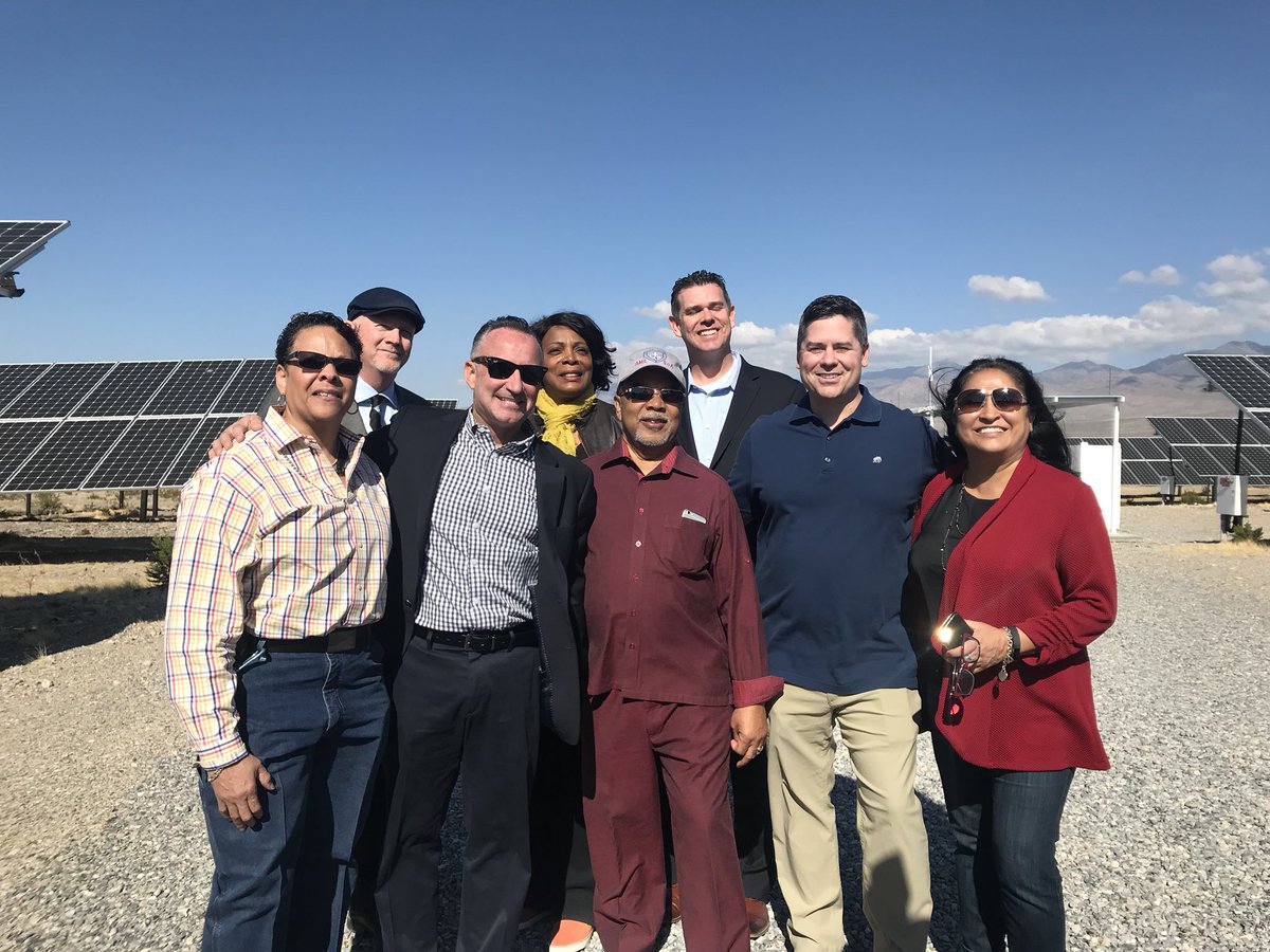#solarroadshow <a href="/Senatorspearman/">Dr. Pat Spearman 🥥🌴</a> @LVchrisbrooks <a href="/myfoursolar/">myfoursolar</a> @SteveYeagerNV <a href="/GreenAllianceLV/">Green Alliance LV</a>  #boknows
