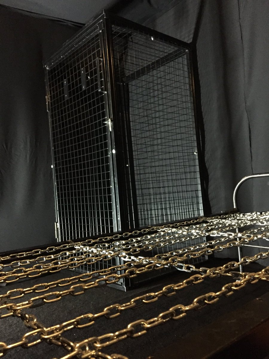 Kinksters_'s tweet photo. Making it happen for the #lucky #group of #kinky #people in our #chamber #studios this evening. #creative #alternative studios #Peterborough https://t.co/rVNh8DfnDz