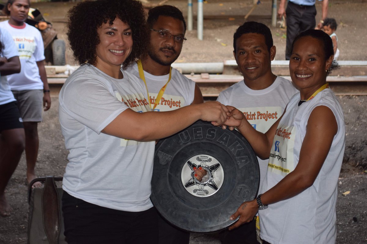 grassskirtproj's tweet image. Today we celebrate Dika Loa Toua

@thecgf Gold medalist, 1st woman ever 2 lift 🏋🏾‍♀️ at @Olympics &amp;amp; PNG Hero #PawaMeri #CelebratingMeris