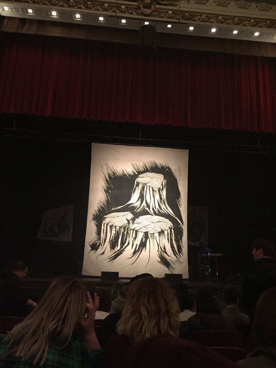 Oatuling's tweet image. Current location 8th row for Tegan and Sara