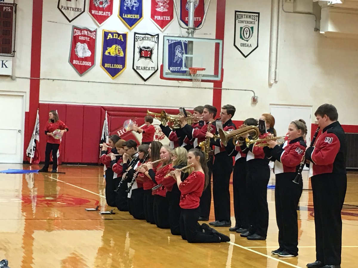 kjwolfe88's tweet photo. Just finished eating dinner and enjoyed listening to music with the marching band tonight! #delphoscityschools https://t.co/XiEwLK2Nv1