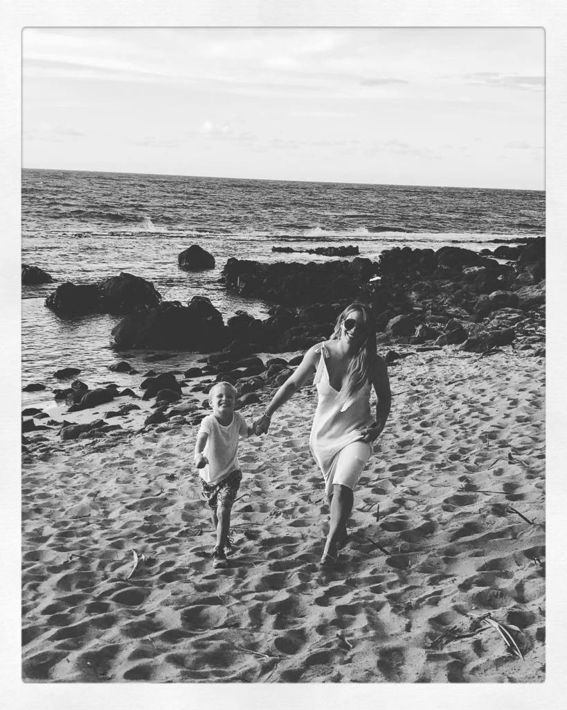 HilaryDuff's tweet photo. Burned into my memory forever. That little hand in mine. It will never be that small again💔 His smile ❤️... #tb https://t.co/A7AnjLikSZ