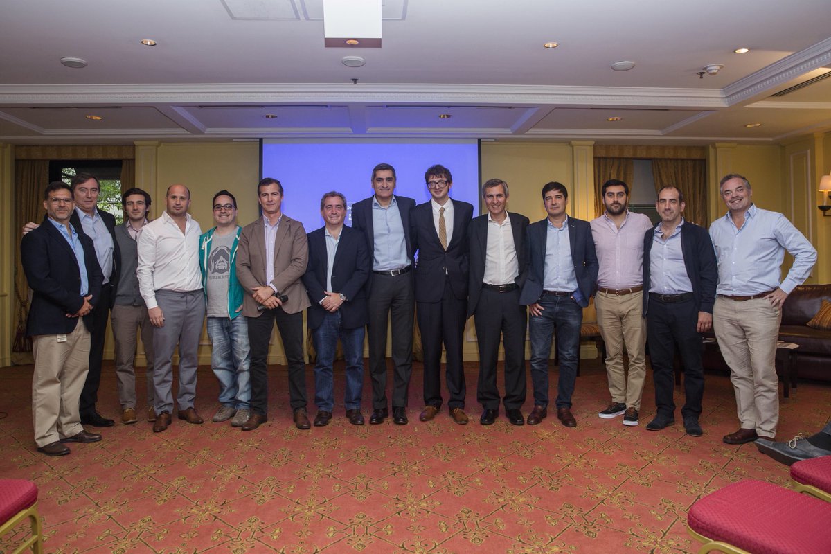 aleeeestrada's tweet photo. Hoy lanzamos oficialmente la Cámara Argentina de Fintech @CamaraFintechAr invitamos a toda la comunidad fintech a unirse y trabajar por una amplia inclusión financiera nacional. https://t.co/3wCTRfae9J