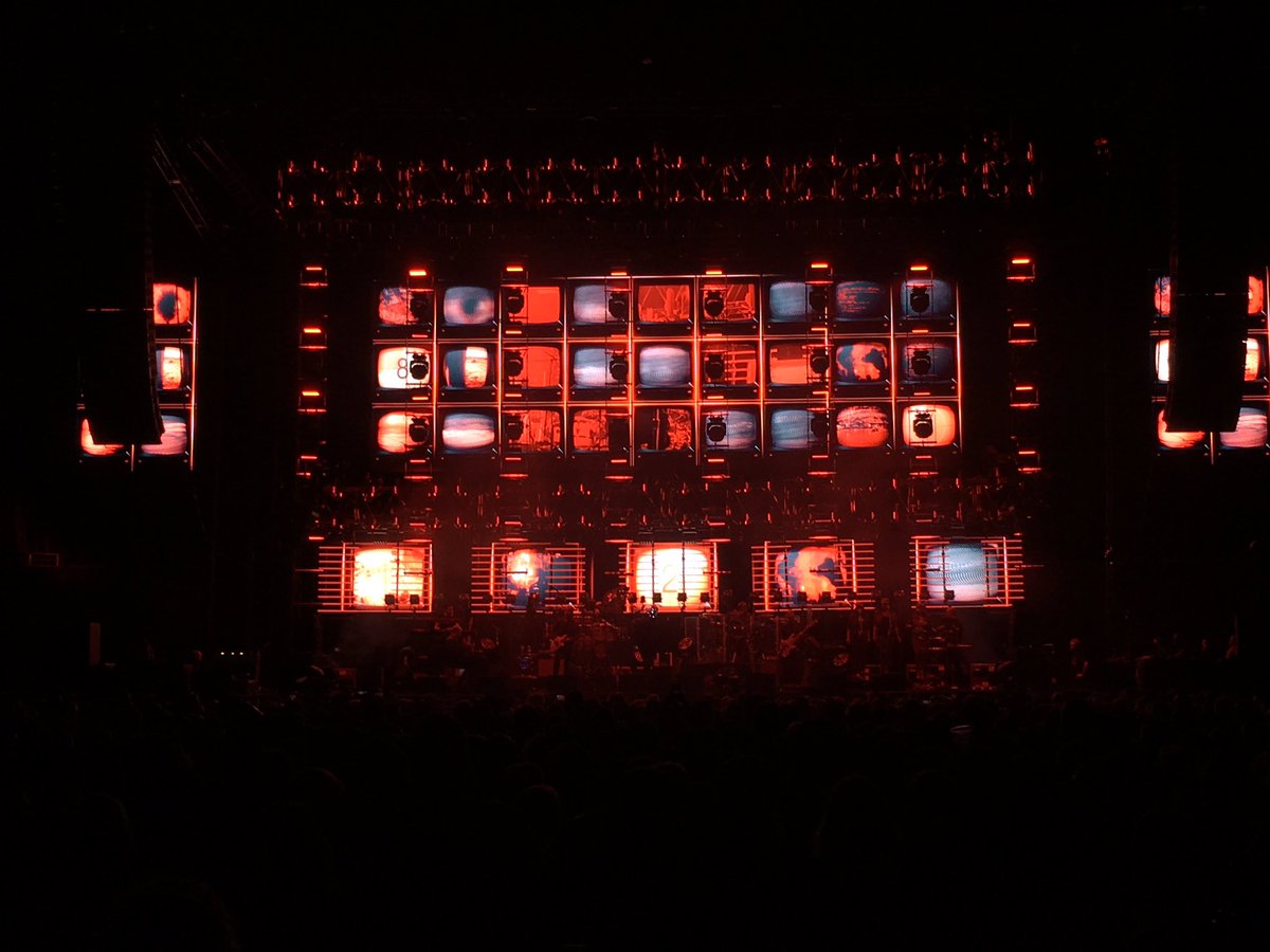 andersfuzz's tweet image. Great first night of the tour 👊🏻 @JamiroquaiHQ #JAMIROQUAILIVE2017 #Manchester #video #animation