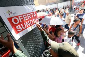 elbufetenet's tweet photo. #SUNDDE  fiscaliza distribuidora de lubricantes para vehículos, filtros de aceite, gasolina, válvulas https://t.co/fxQL6p9l8E … @sundde_ve https://t.co/riWrw76y7x